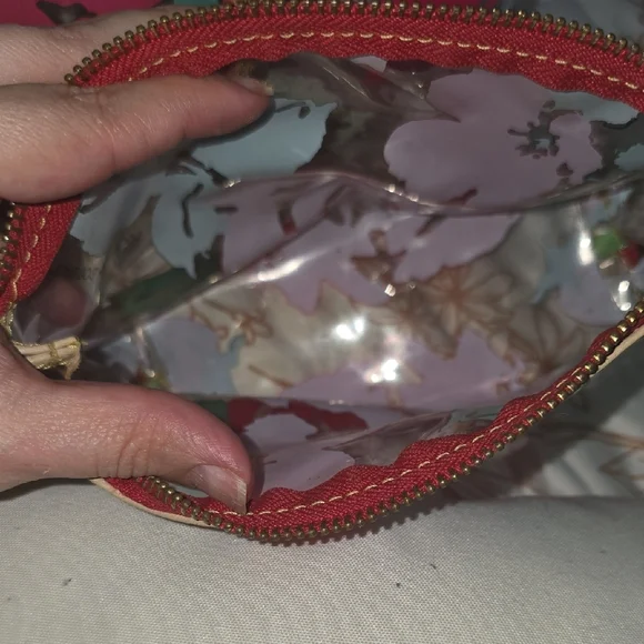 Dooney & Bourke Vibrant Floral Transparent Tote And A Small Makeup - Picture 6 of 7